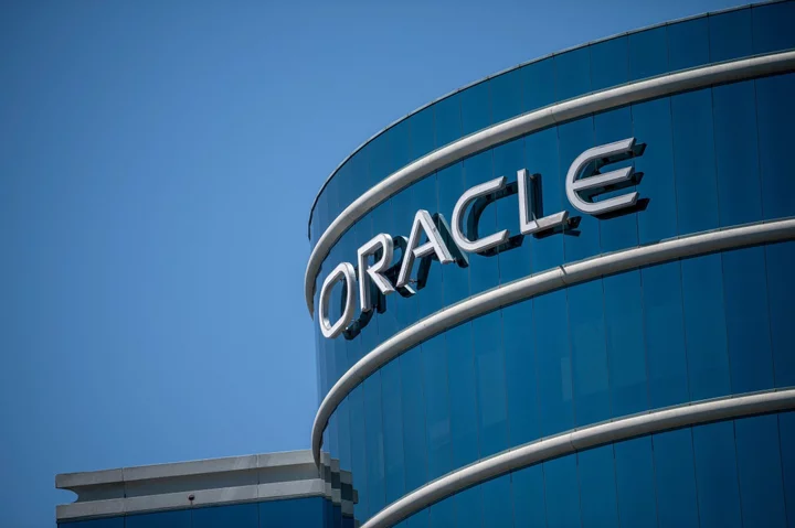 Oracle Affirms Sales Outlook of $65 Billion by Fiscal Year 2026