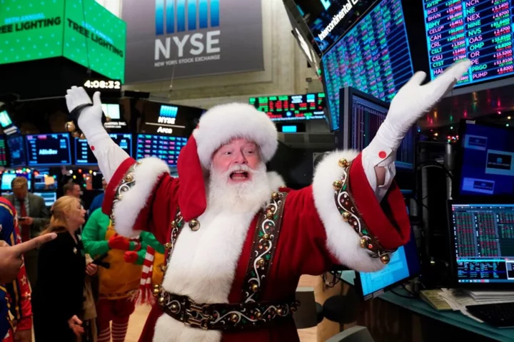 Fed Rate-Cut Hopes Fuel Festive Cheer for Stocks. Why That Won’t Last.